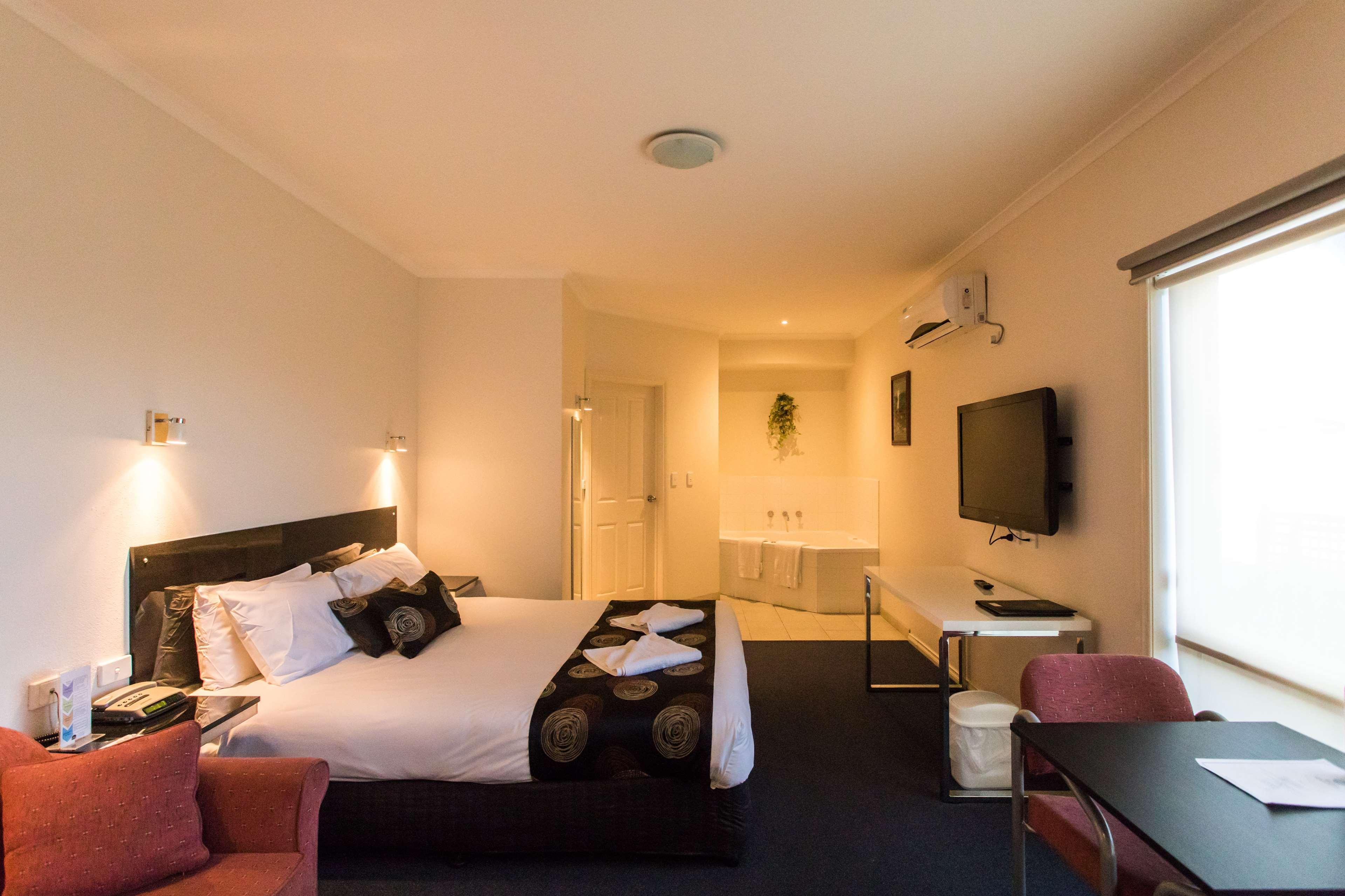 Best Western Mill Park Motor Inn Morang Екстер'єр фото